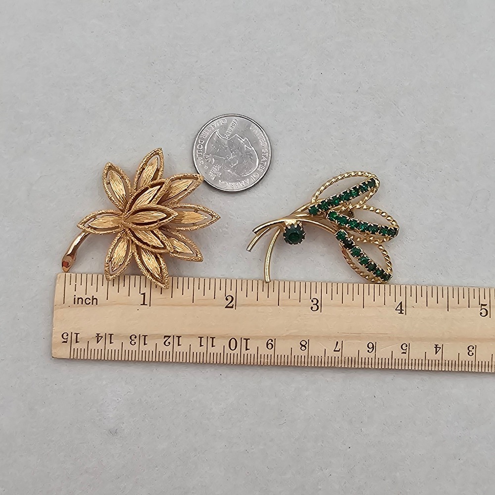 Vintage Rhinestone Brooch Lot of 2 Gold Tone Leaf Green Floral Spray Pins - Picture 4 of 12